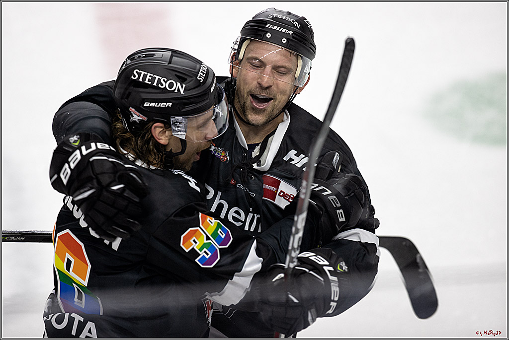PENNY DEL;  Koelner Haie - Augsburger Panther; Koeln, 19.09.2021